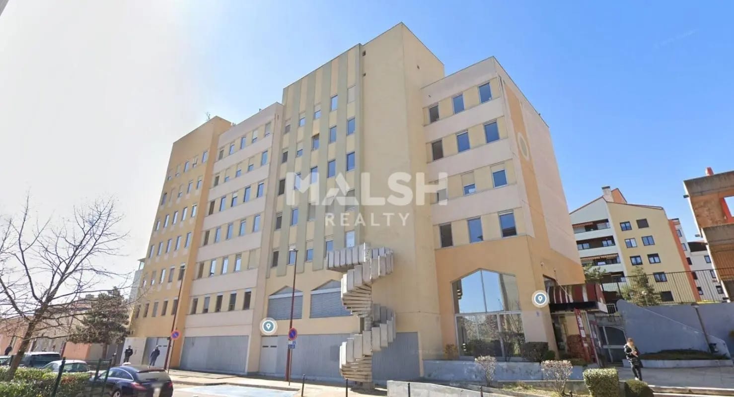 Office in Roanne for lease Building Photo- Image 1 of 15