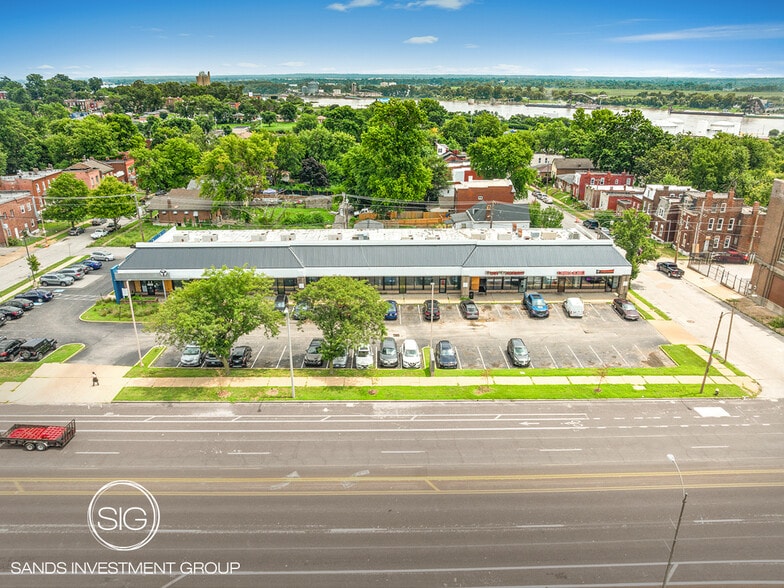 3934-3956 S Broadway, Saint Louis, MO for sale - Building Photo - Image 1 of 5