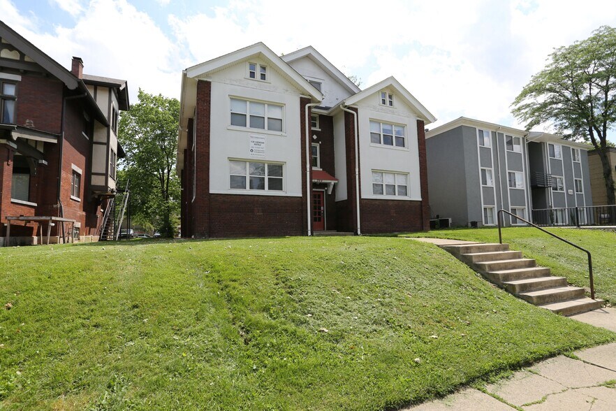 Ohio State Campus Portfolio portefeuille de 2 propriétés à vendre sur LoopNet.ca - Photo du bâtiment - Image 2 de 22