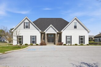 7385 Applegate Ln, Chattanooga, TN for sale Interior Photo- Image 2 of 56