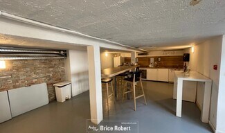 Plus de détails pour Commerce de détail à vendre