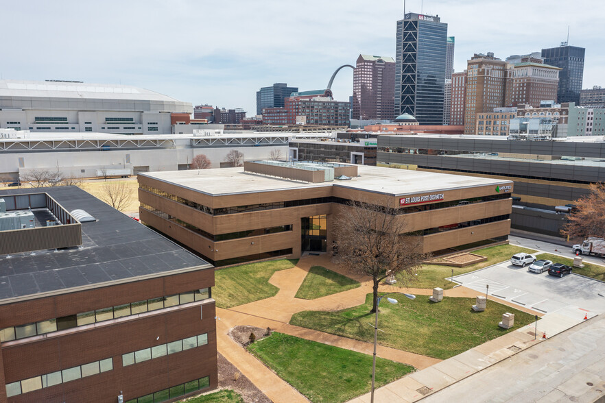 901 N 10th St, Saint Louis, MO à vendre - Photo du bâtiment - Image 1 de 1