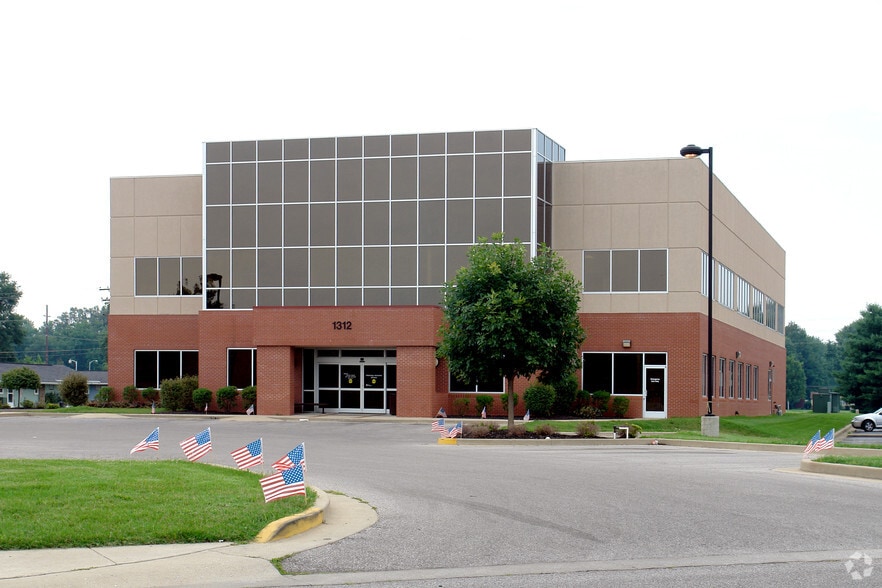 1312 Professional Blvd, Evansville, IN for sale - Primary Photo - Image 1 of 25