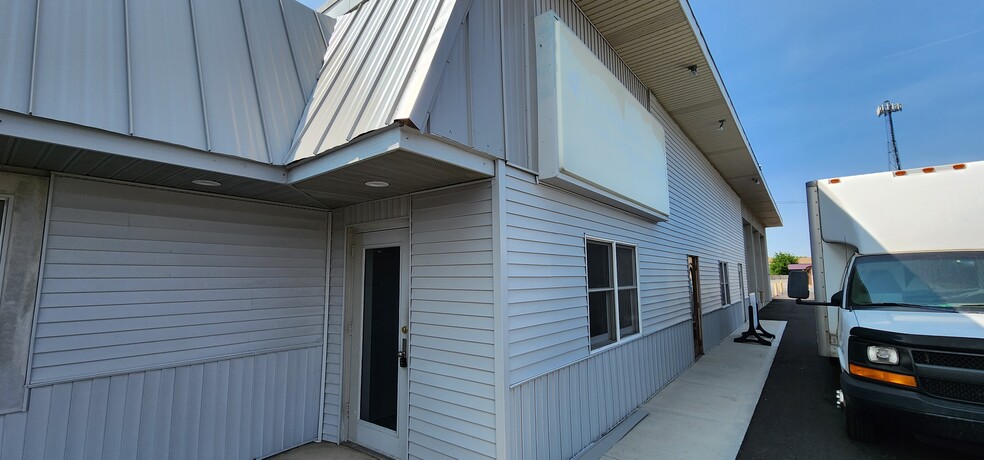 424 Wentz St, Tiffin, OH for lease - Building Photo - Image 1 of 23