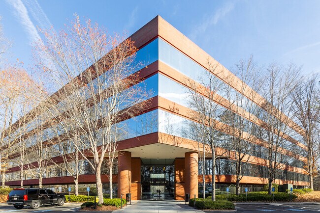 Plus de détails pour 3295 River Exchange Dr, Peachtree Corners, GA - Bureau à louer