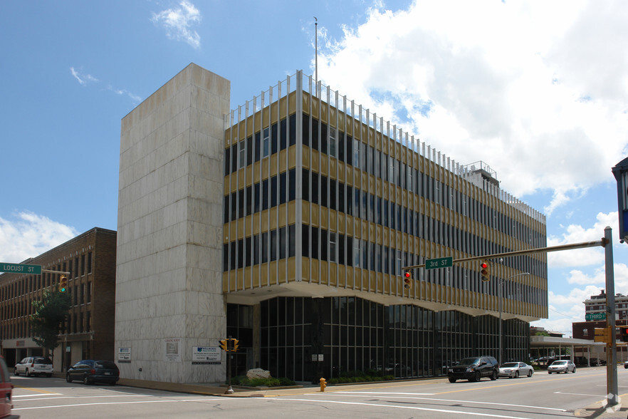 101-103 SE 3rd St, Evansville, IN à vendre - Photo principale - Image 1 de 1