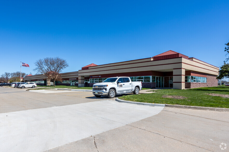 2701 SE Convenience Blvd, Ankeny, IA for lease - Building Photo - Image 2 of 6