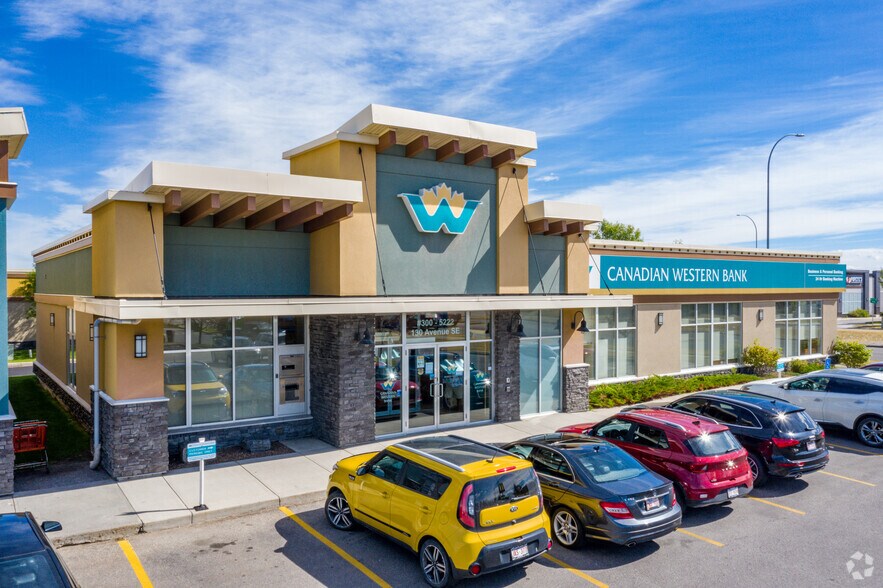 4916 130th Ave SE, Calgary, AB à vendre - Photo du bâtiment - Image 1 de 1