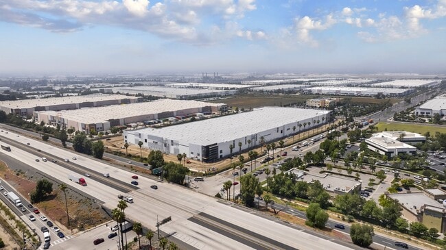 Plus de détails pour 1101 California St, Redlands, CA - Industriel à louer
