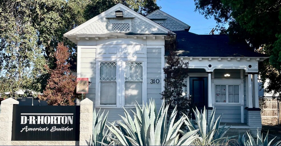 310 W Murray Ave, Visalia, CA à vendre - Photo du bâtiment - Image 1 de 1