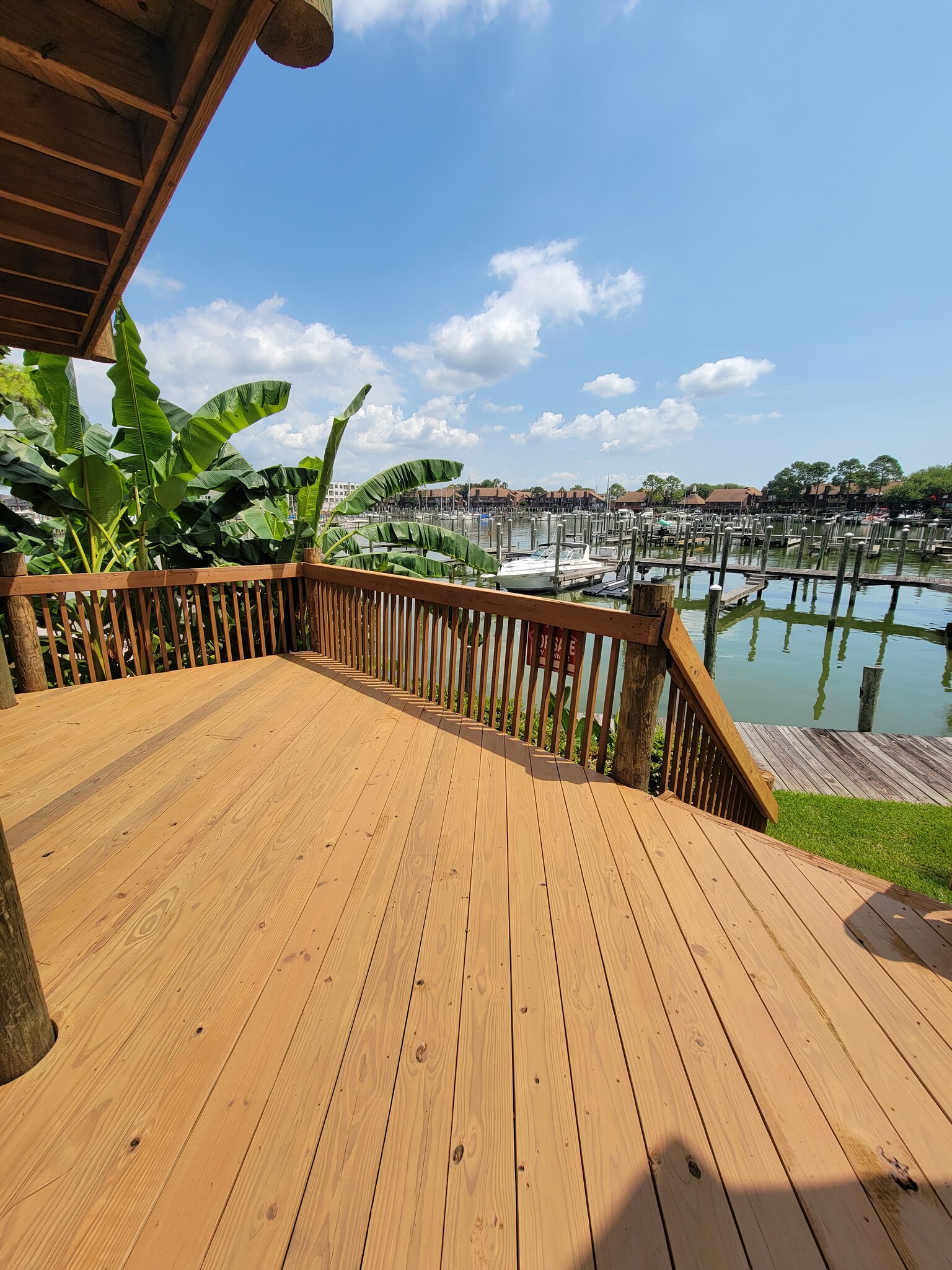 2318 Crows Nest Dr, League City, TX for sale Primary Photo- Image 1 of 22