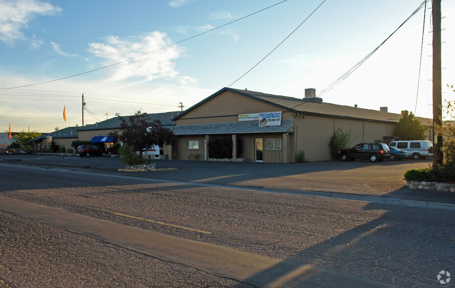 881 E Glendale Ave, Sparks, NV à vendre - Photo du bâtiment - Image 3 de 11