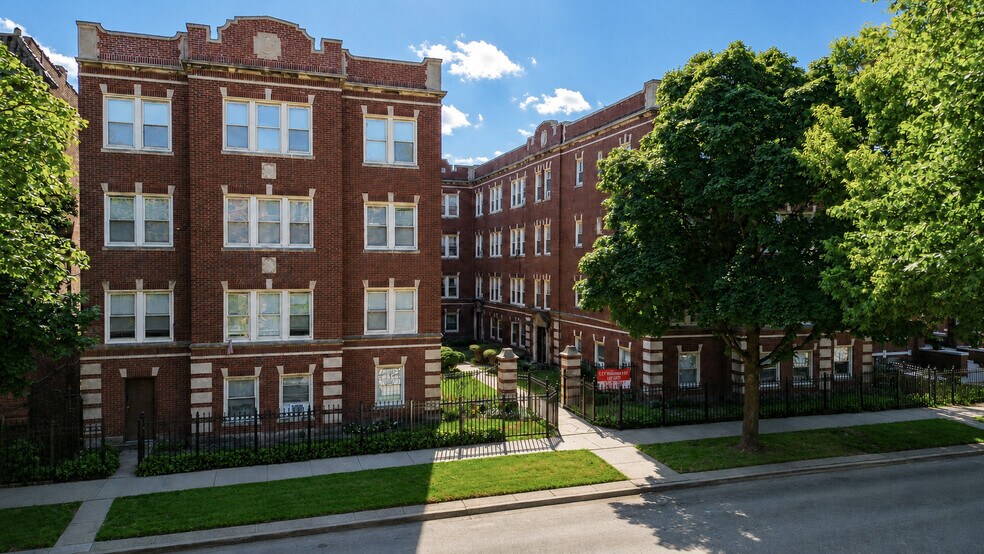 7205 S. Bennett ave, Chicago, IL à vendre - Photo principale - Image 1 de 5