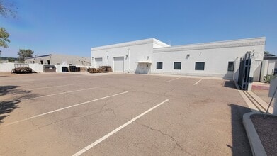 728 N Monterey St, Gilbert, AZ for lease Interior Photo- Image 1 of 14