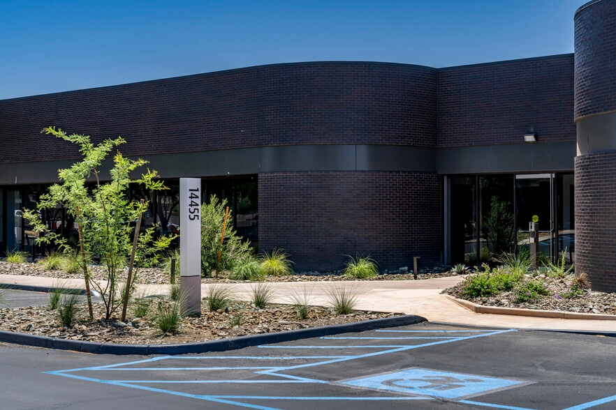 14505 N Hayden Rd, Scottsdale, AZ for lease - Building Photo - Image 3 of 11