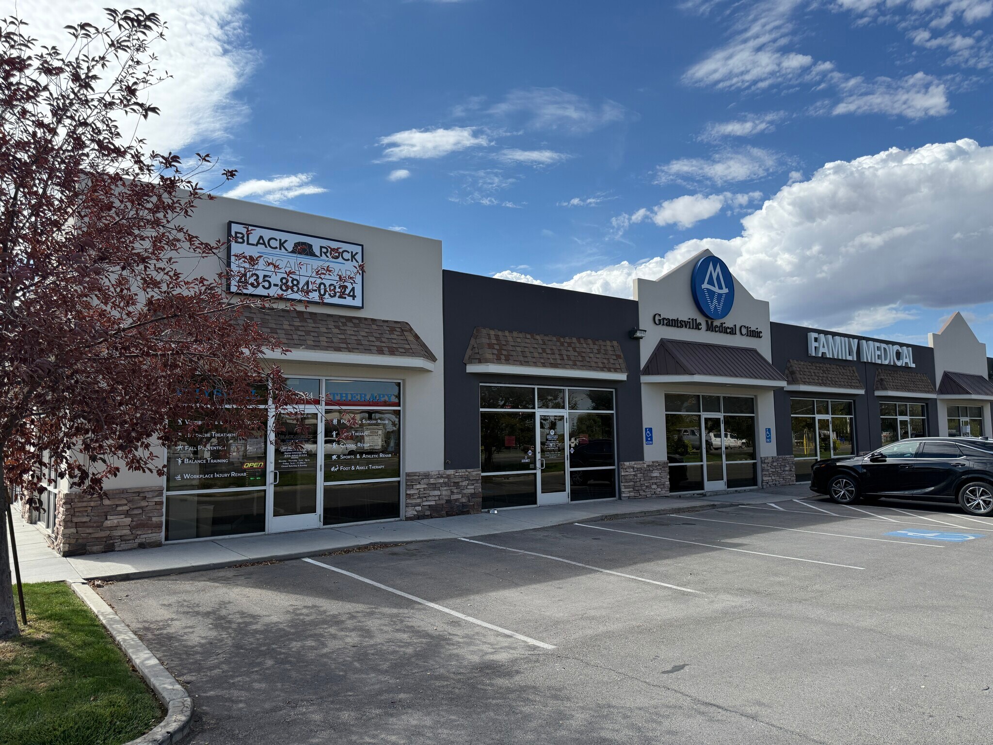 822 E Main St, Grantsville, UT for lease Building Photo- Image 1 of 4