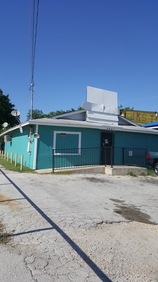 Plus de détails pour 2241 Cincinnati Ave, San Antonio, TX - Vente au détail à vendre