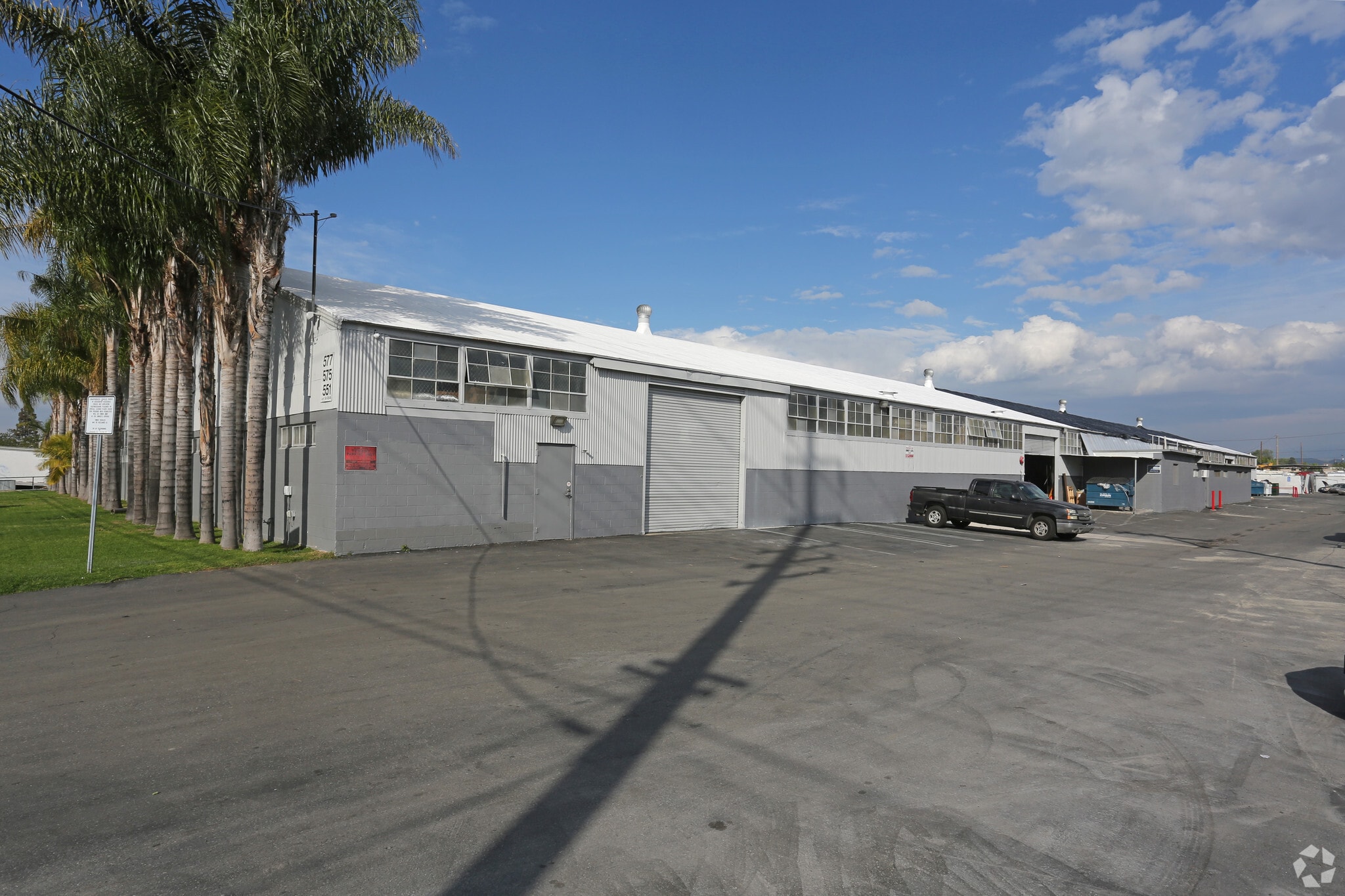 551-583 N Batavia St, Orange, CA for lease Primary Photo- Image 1 of 5
