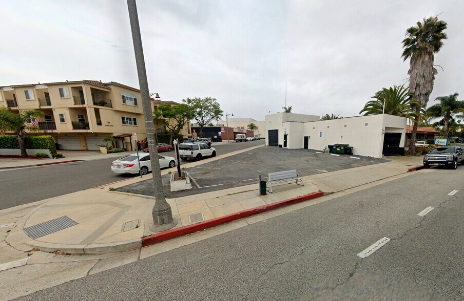 2068 Torrance Blvd, Torrance, CA à vendre - Photo du bâtiment - Image 1 de 5