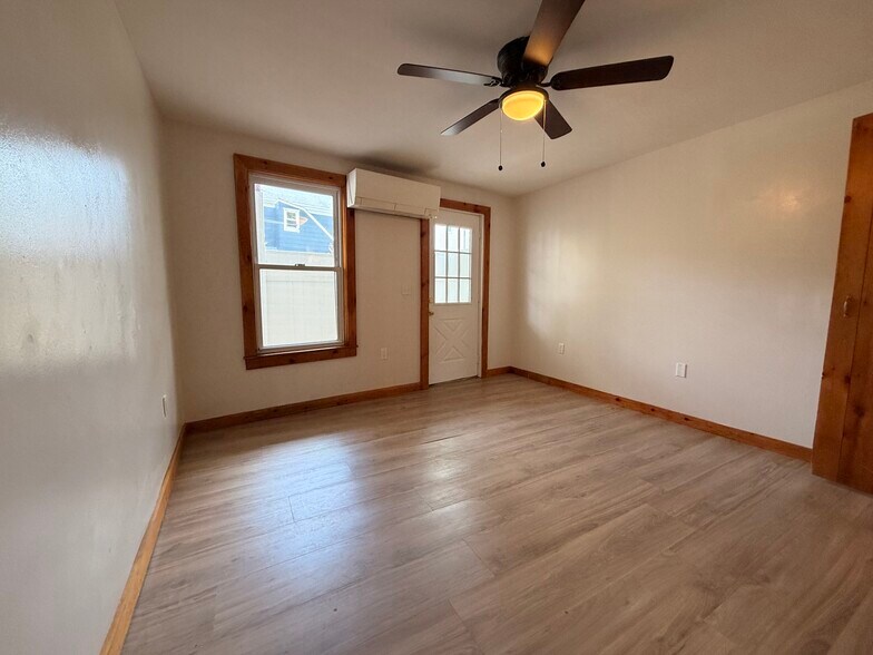 130 Water St, Warren, RI for sale - Building Photo - Image 2 of 32