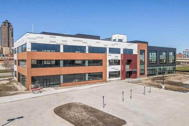 Plus de détails pour 220 SW 9th St, Des Moines, IA - Bureau à louer