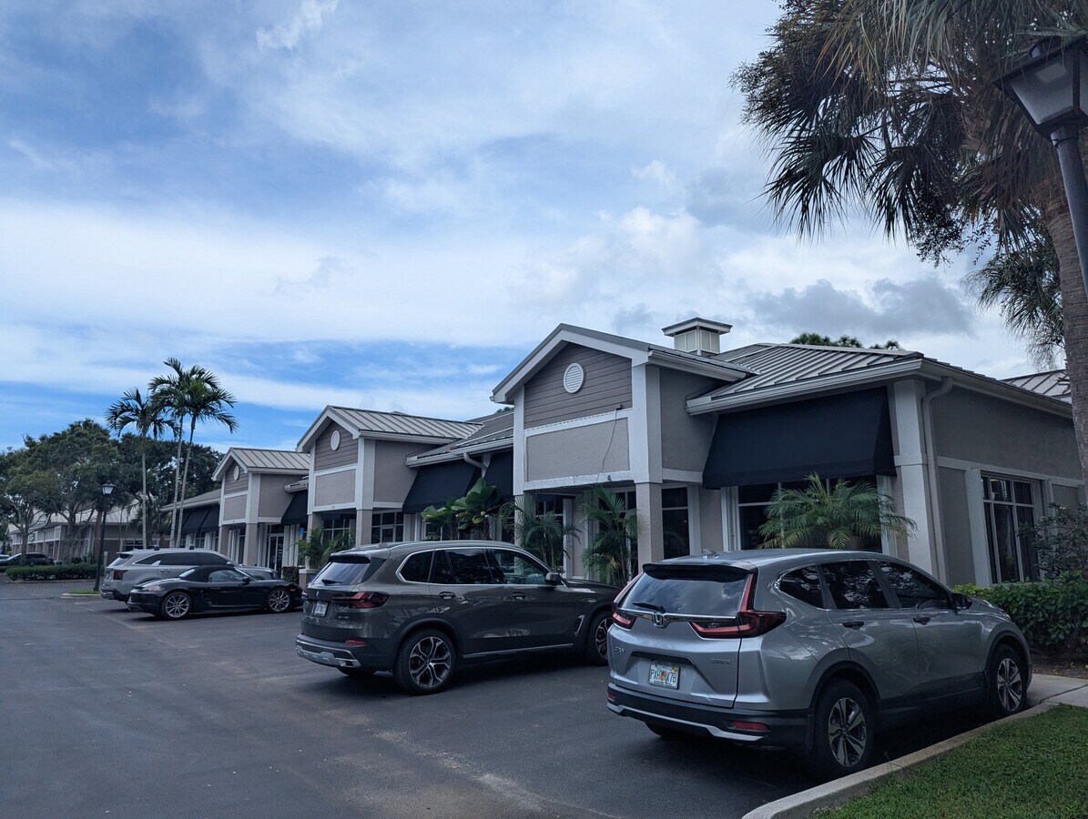 1226 W Indiantown Rd, Jupiter, FL 33458 - Unit - -  - Interior Photo - Image 1 of 4