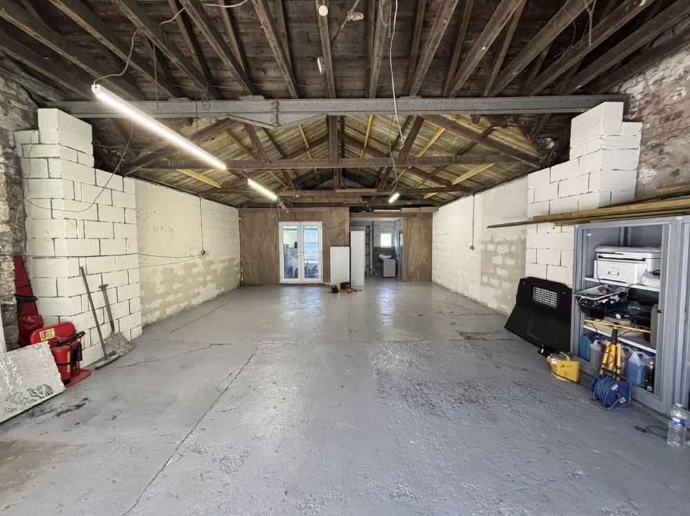 West Dock St, Hull for lease Interior Photo- Image 1 of 4
