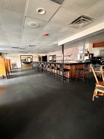 9501 State Route 13, Camden, NY à vendre - Photo intérieure - Image 3 de 31