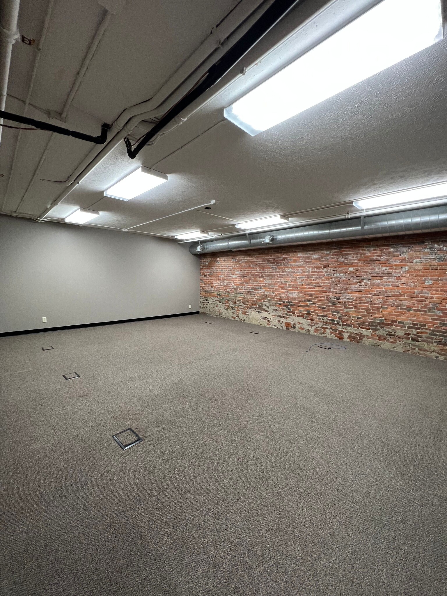 701 P St, Lincoln, NE for lease Interior Photo- Image 1 of 7