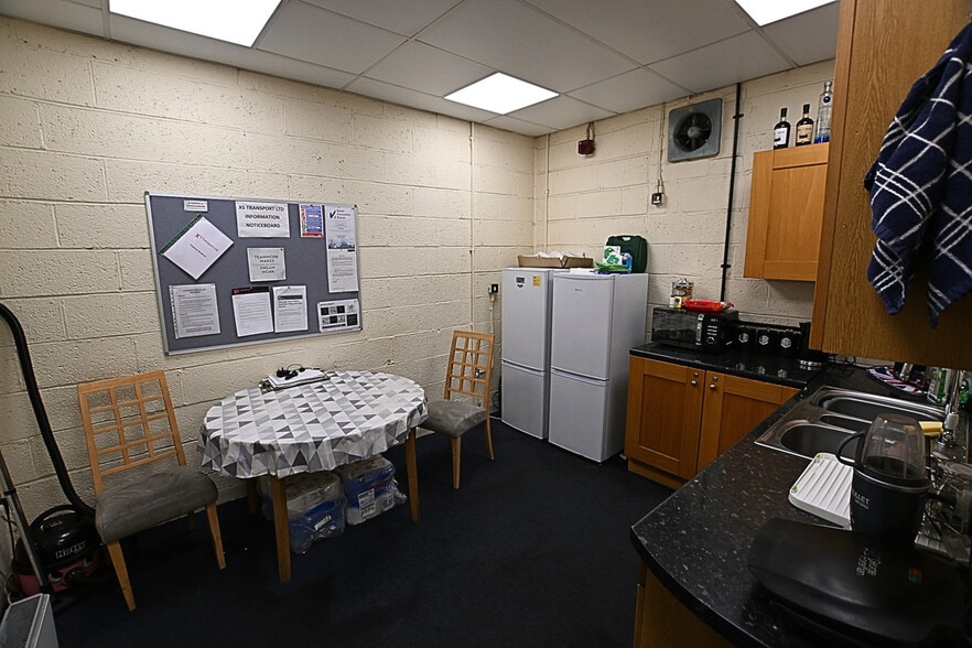 Inchyra Rd, Grangemouth for sale - Interior Photo - Image 3 of 6