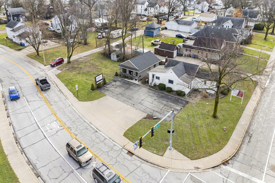 207 W North St, Columbia City, IN à vendre - Photo du bâtiment - Image 3 de 34