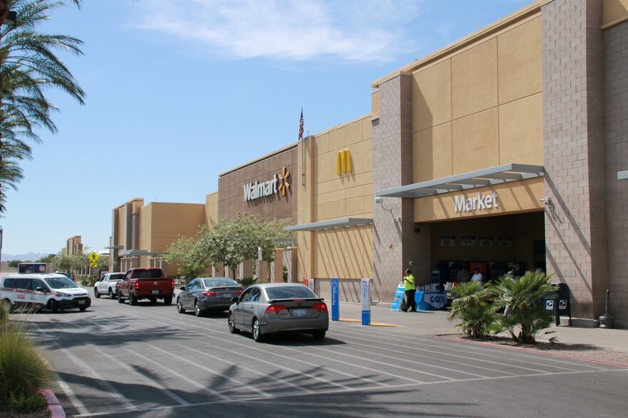 6005 S Eastern Ave, Las Vegas, NV à louer - Photo du bâtiment - Image 2 de 25