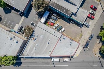 7320 NE Sandy Blvd, Portland, OR - Aerial map view