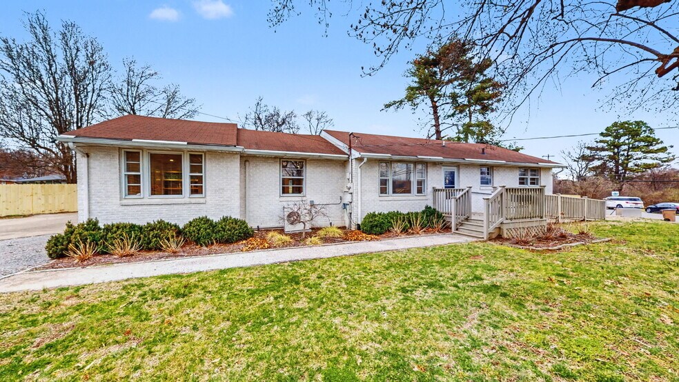 2898 Elm Hill Pike, Nashville, TN à vendre - Photo principale - Image 1 de 21
