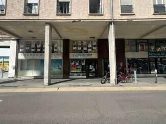Plus de détails pour Commerce de détail à vendre