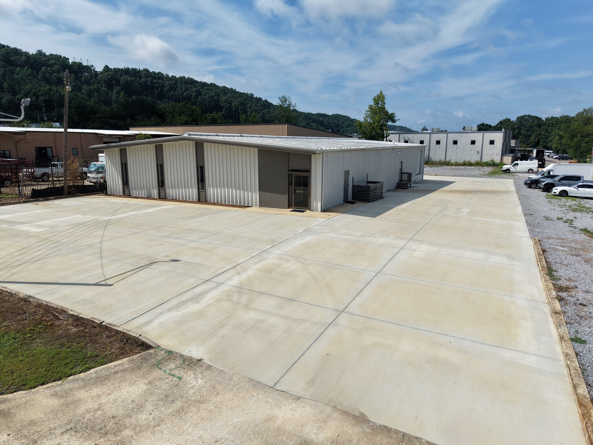 8 Belcher Dr, Pelham, AL à louer Photo du bâtiment- Image 1 de 7