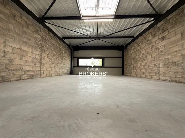 Industrial in Épinay-sur-Seine for lease - Interior Photo - Image 2 of 2