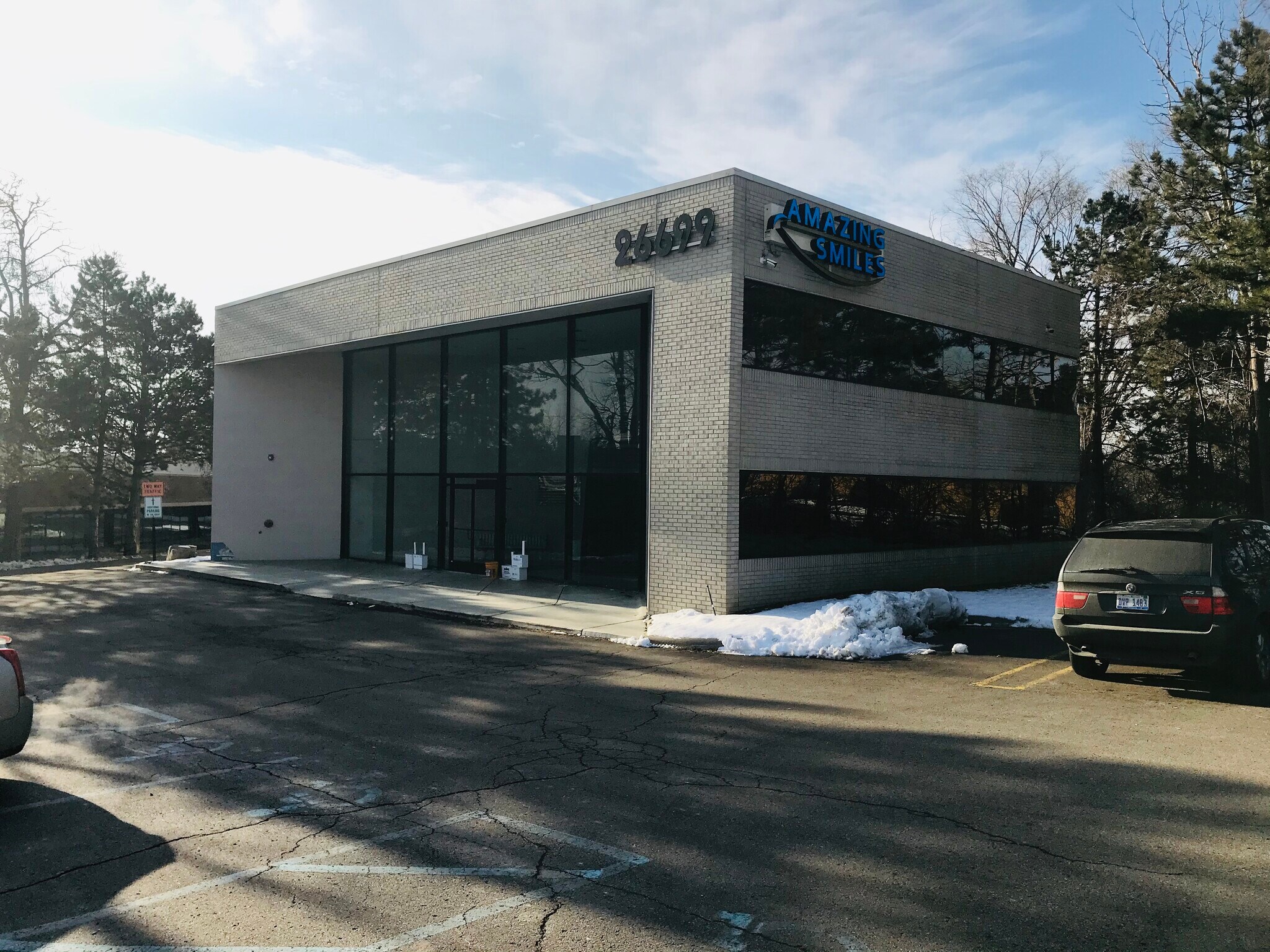 26699 W 12 Mile Rd, Southfield, MI for lease Building Photo- Image 1 of 2