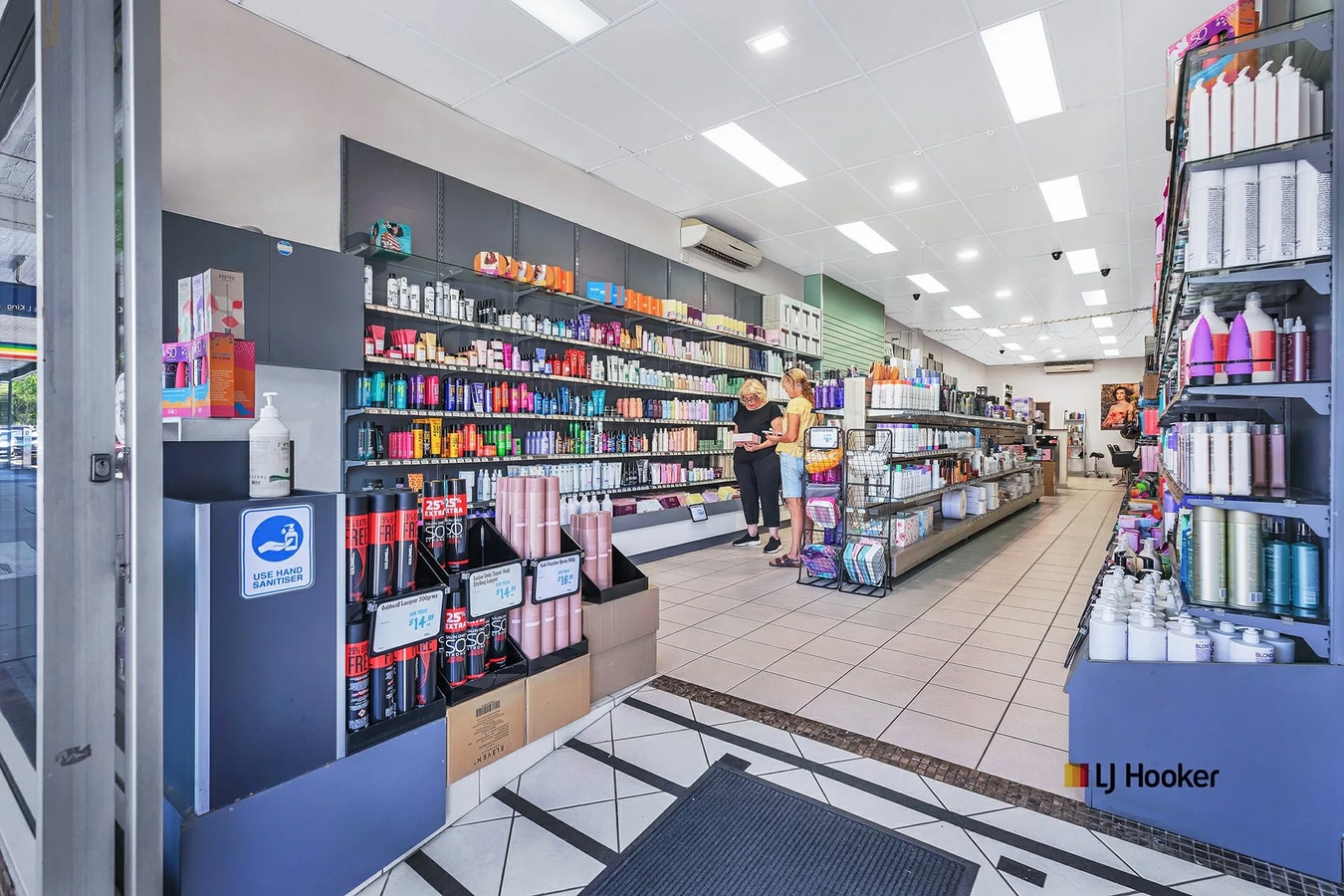 168 Hare St, Echuca, VIC 3564 - Unité MY HAIR -  - Photo intérieure - Image 1 of 6