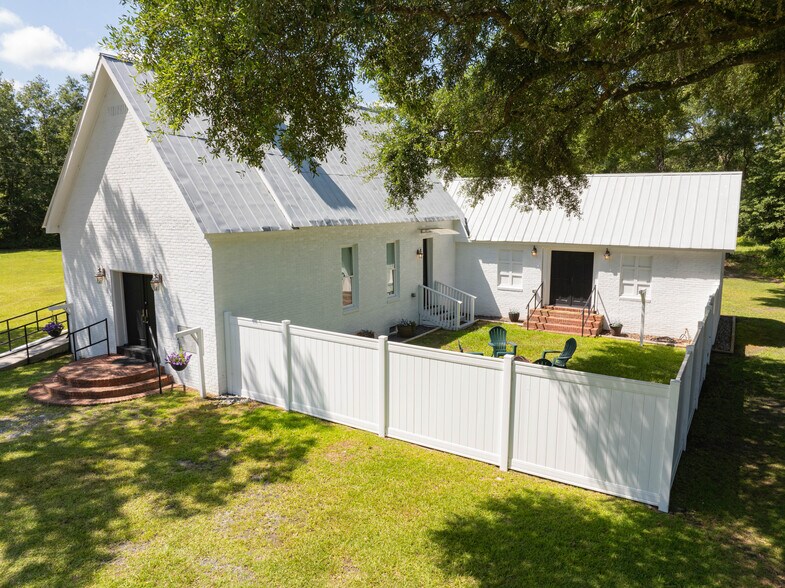 1177 Old Salkehatchie Hwy, Yemassee, SC à vendre - Photo principale - Image 1 de 48