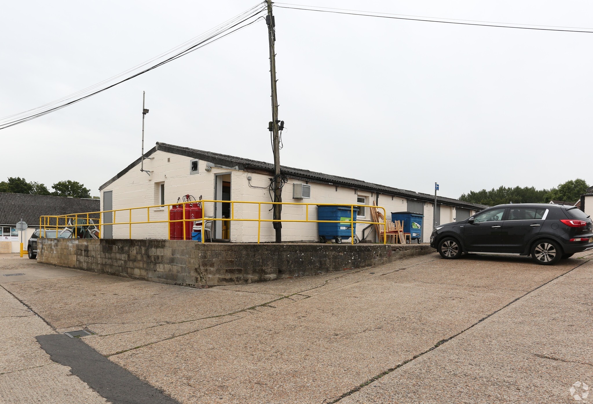 Ditchling Cmn, Hassocks for lease Primary Photo- Image 1 of 3