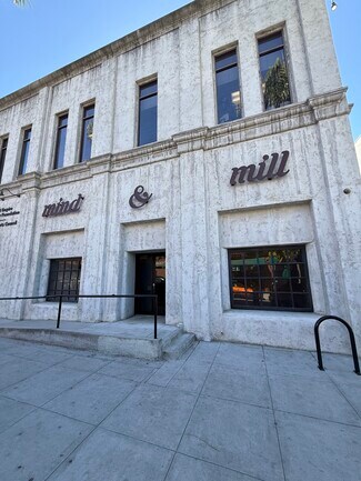 Plus de détails pour 3615 Main St, Riverside, CA - Commerce de détail à louer