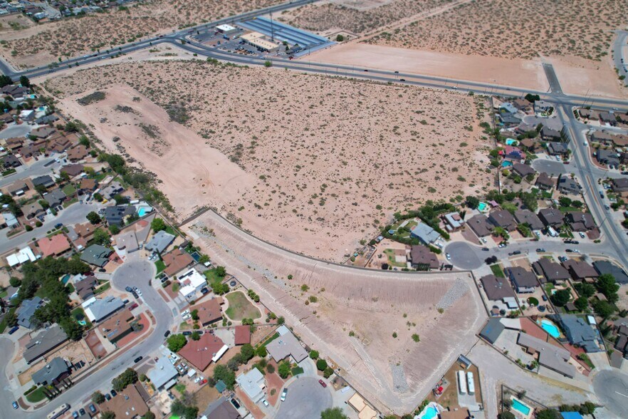 487 N Kenazo, El Paso, TX à vendre - Photo du bâtiment - Image 3 de 8
