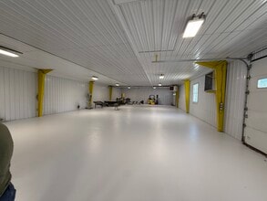 885 Wickham Ave, Mattituck, NY for lease Interior Photo- Image 2 of 7