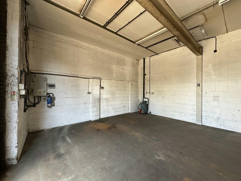 Thame Rd, Haddenham for lease - Building Photo - Image 3 of 6