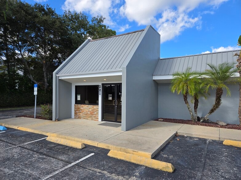 221 W State Road 434, Longwood, FL for lease - Building Photo - Image 2 of 24