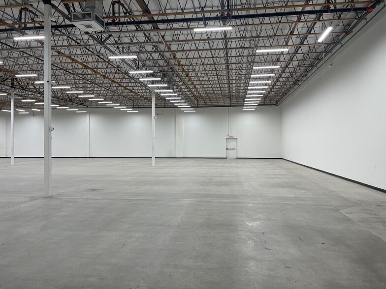 4630 E Sprague Ave, Spokane, WA for sale - Building Photo - Image 3 of 9