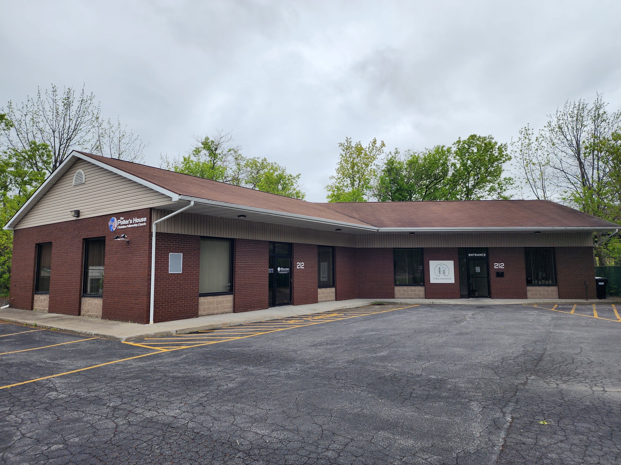 212 E Manlius St, East Syracuse, NY for lease Building Photo- Image 1 of 39