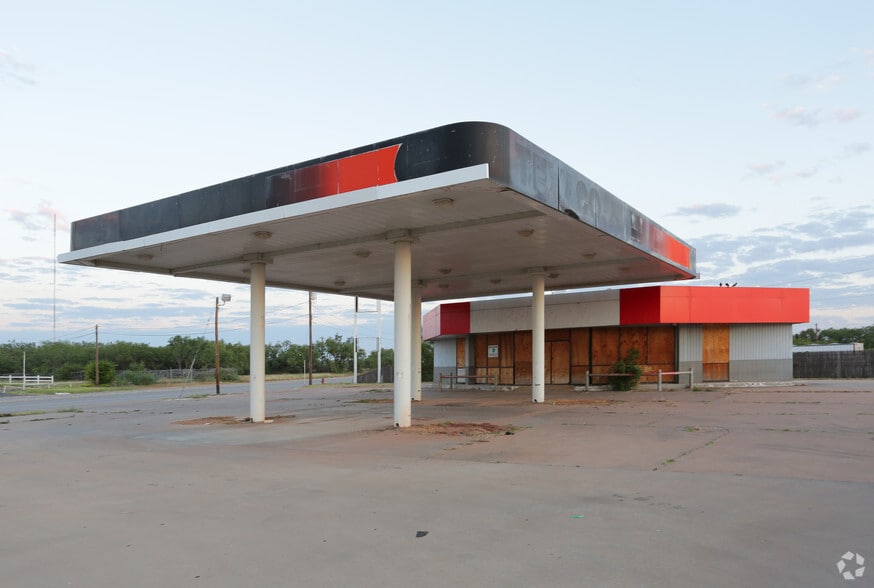 2250 W Overland Trl, Abilene, TX for sale - Building Photo - Image 3 of 11