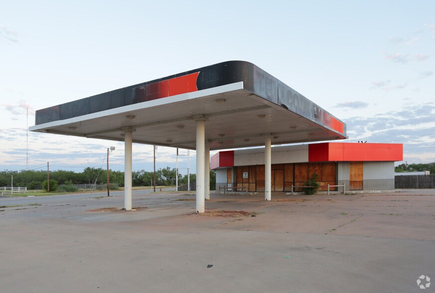 2250 W Overland Trl, Abilene, TX à vendre - Photo du bâtiment - Image 3 de 11